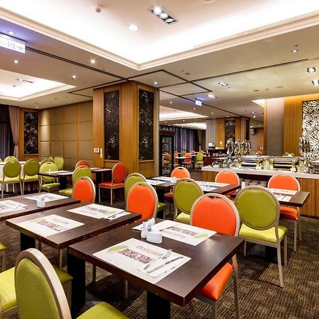 Fullon Hotel Таоюань Экстерьер фото