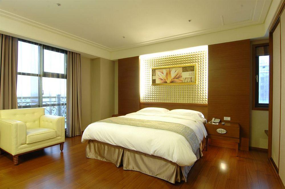 Fullon Hotel Таоюань Экстерьер фото