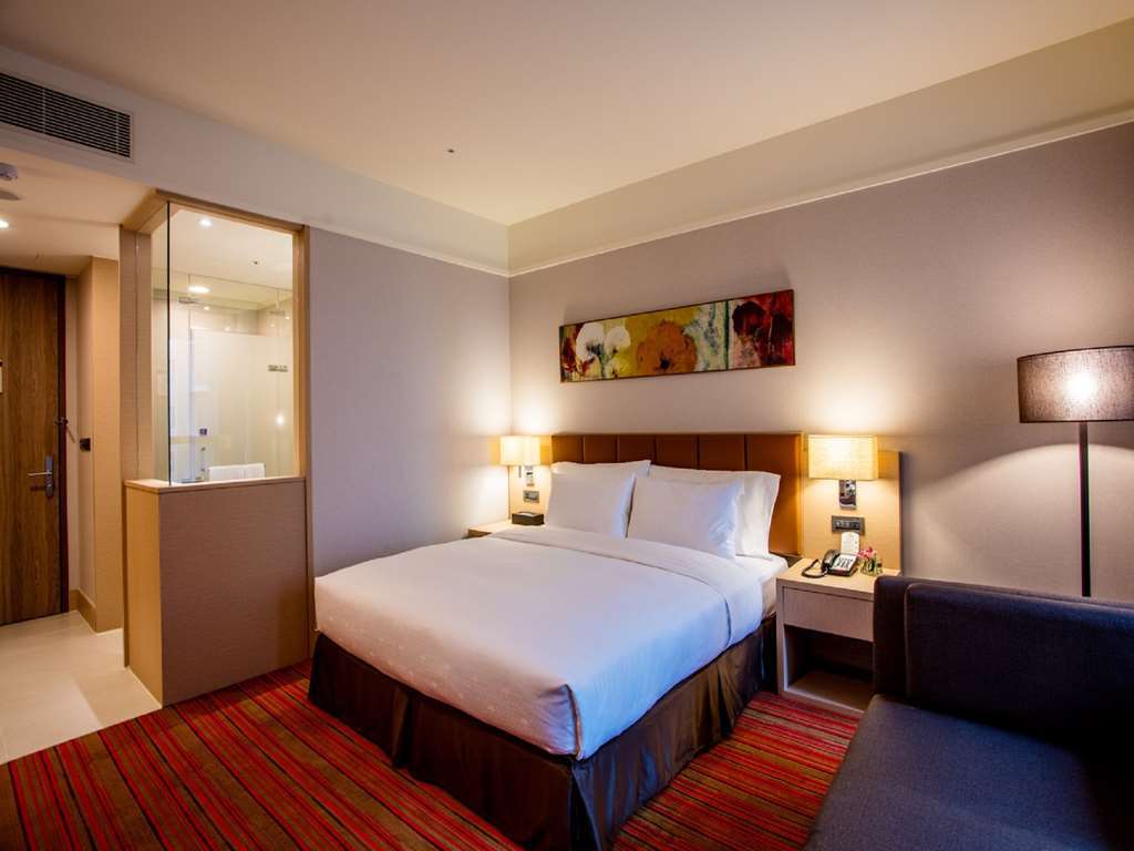 Fullon Hotel Таоюань Экстерьер фото